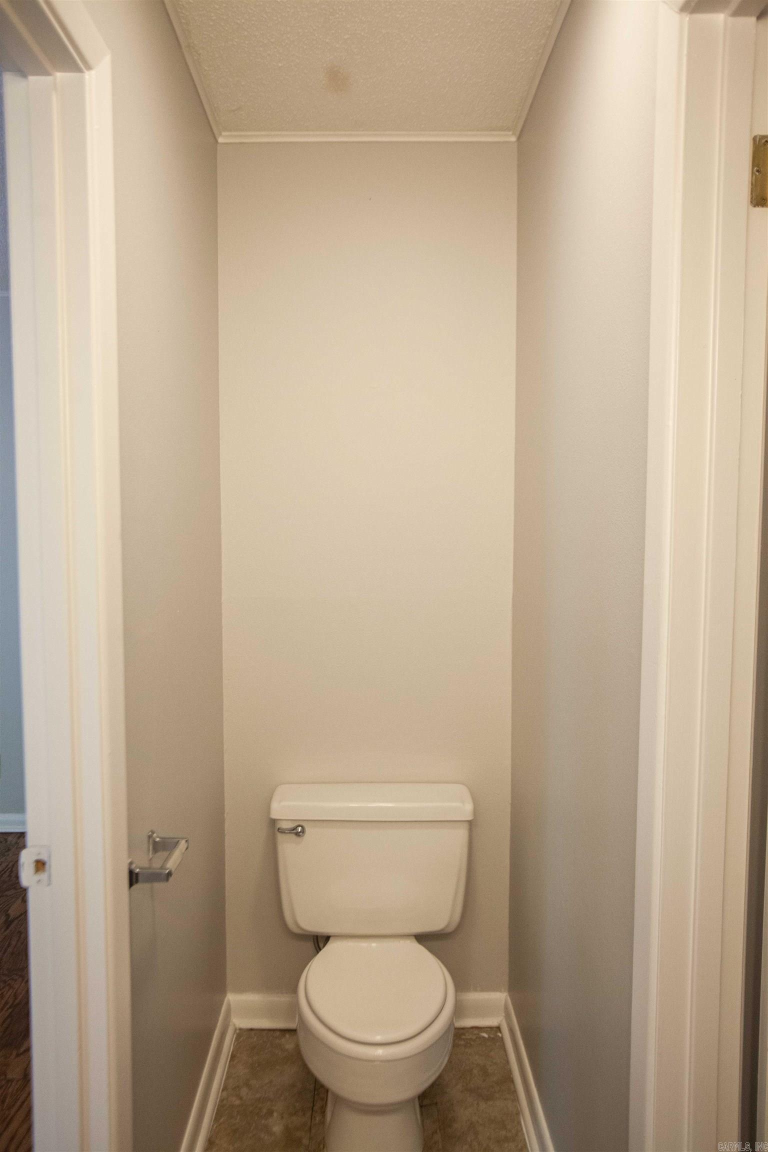 Country Club Park - Residential Lease