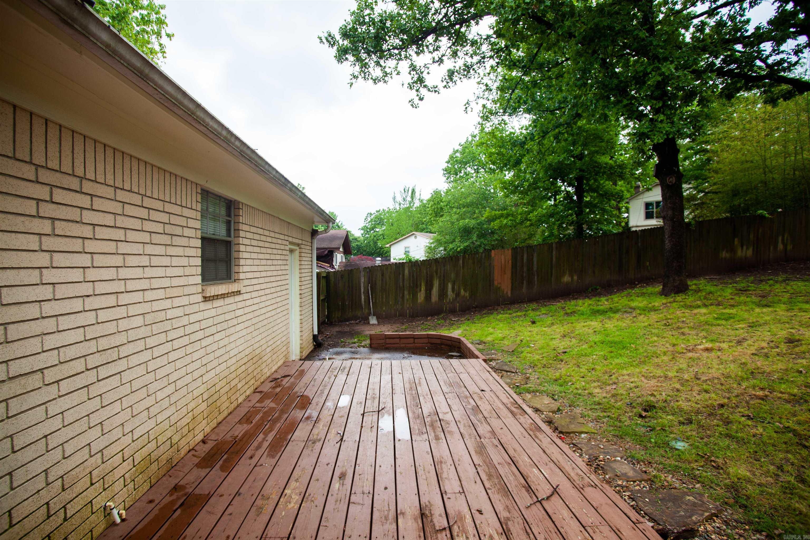 Country Club Park - Residential Lease