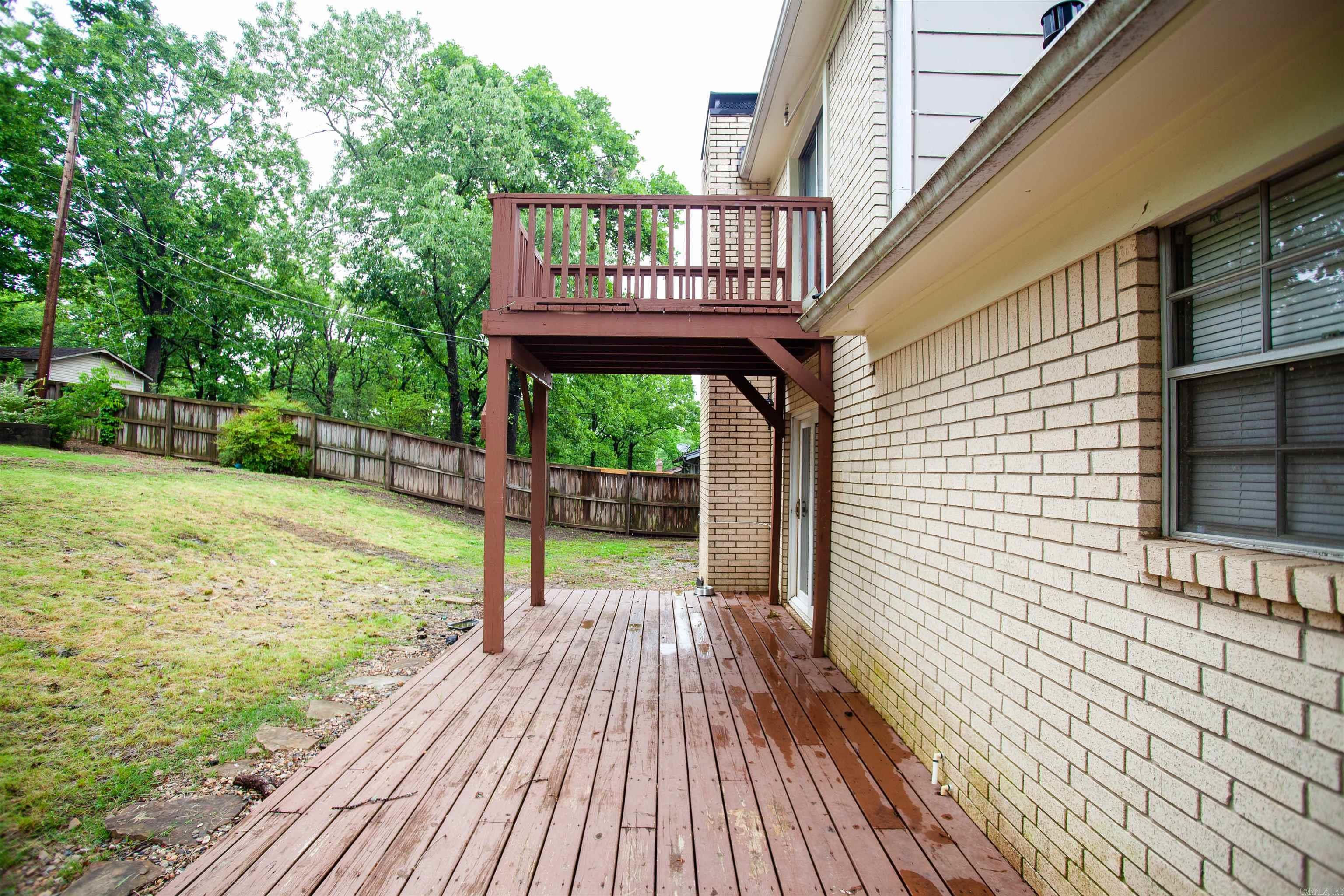 Country Club Park - Residential Lease