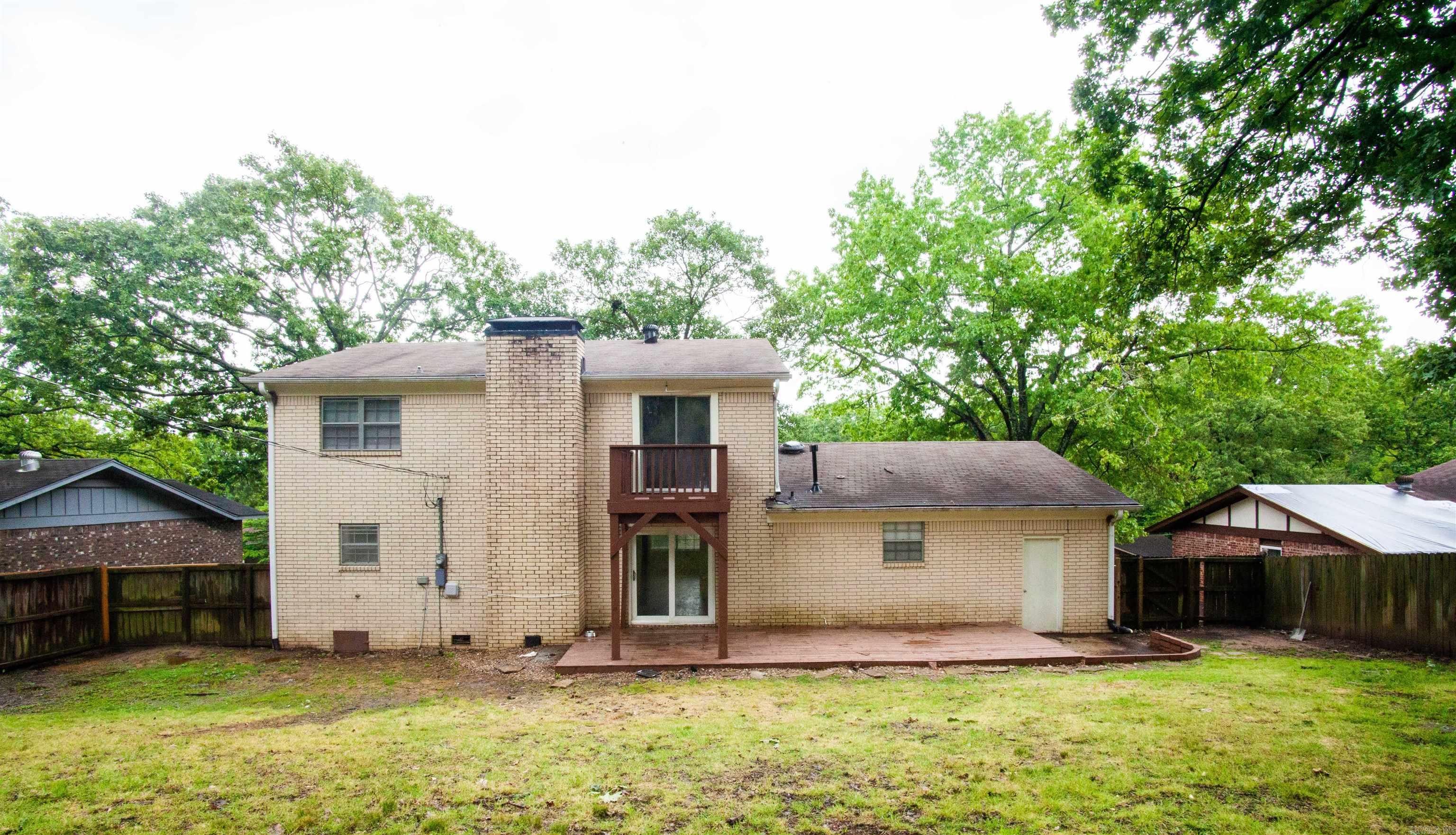 Country Club Park - Residential Lease