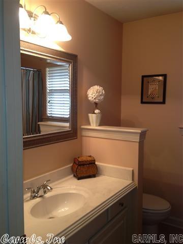 COUNTRY CLUB OF ARK THE - Residential Lease