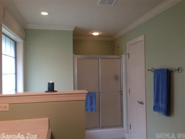 COUNTRY CLUB OF ARK THE - Residential Lease