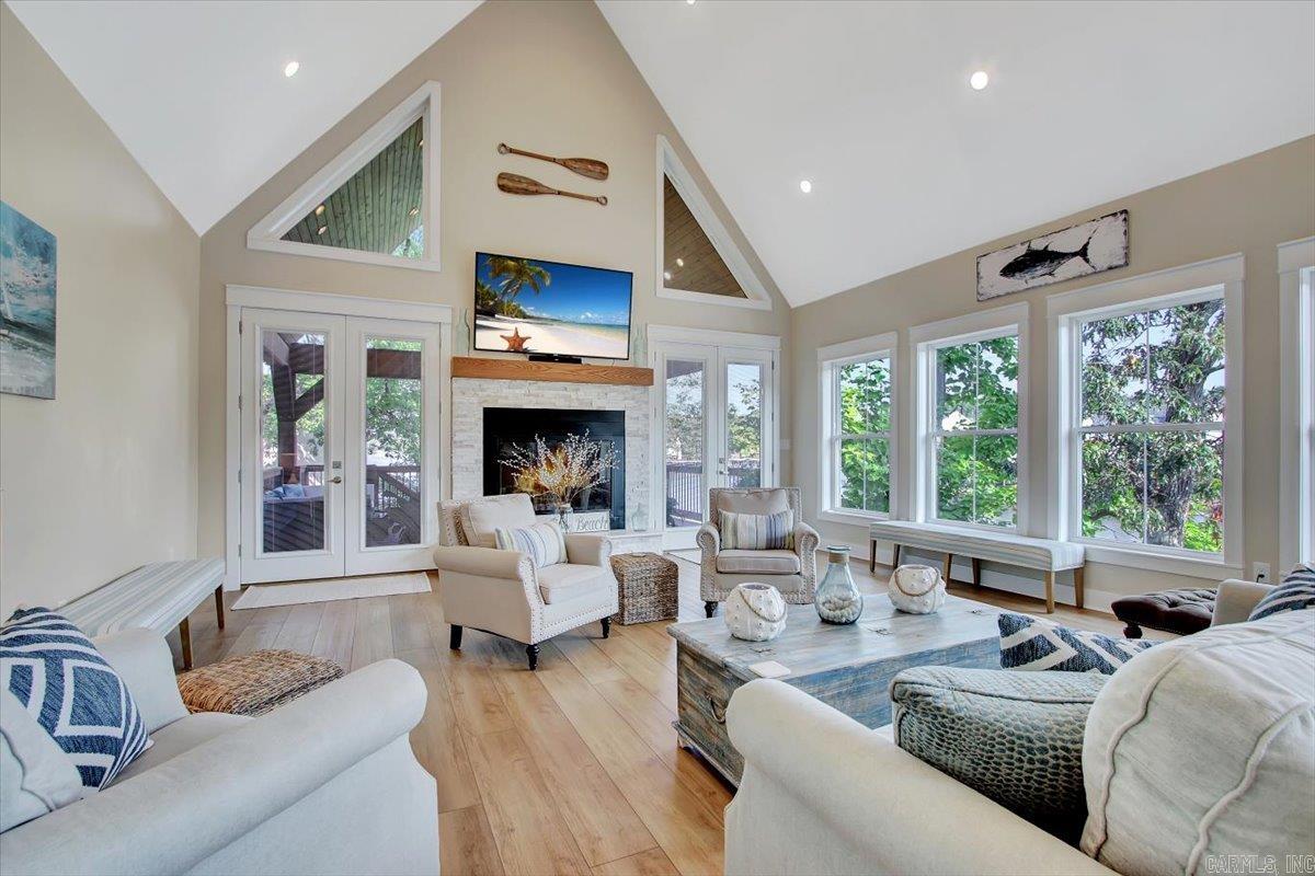 WATERS EDGE - Residential