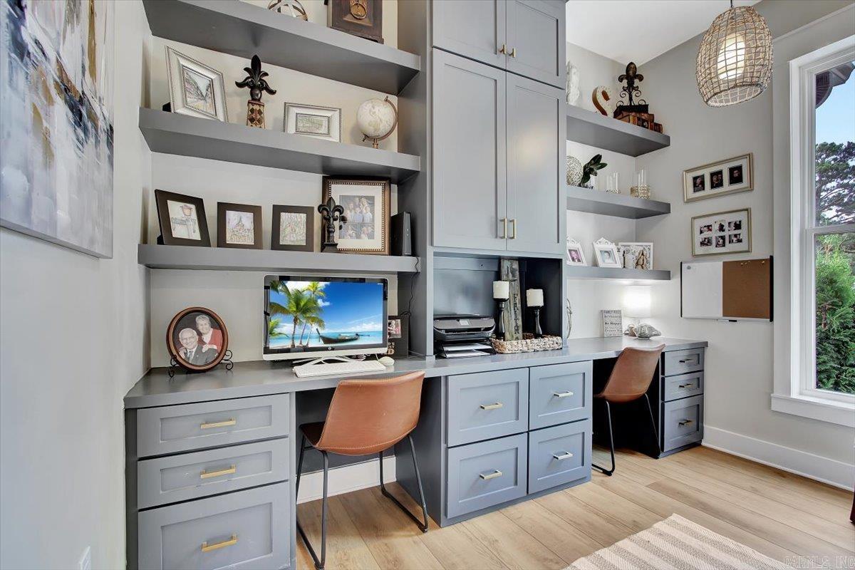 WATERS EDGE - Residential