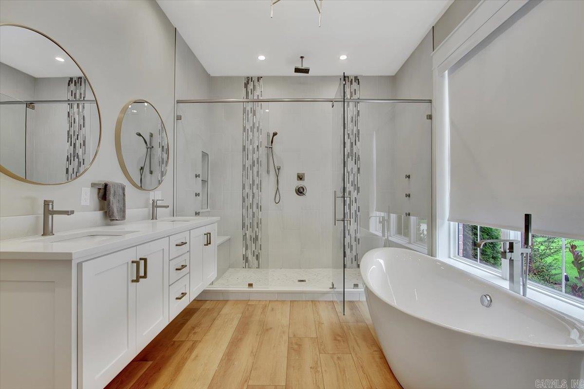 WATERS EDGE - Residential