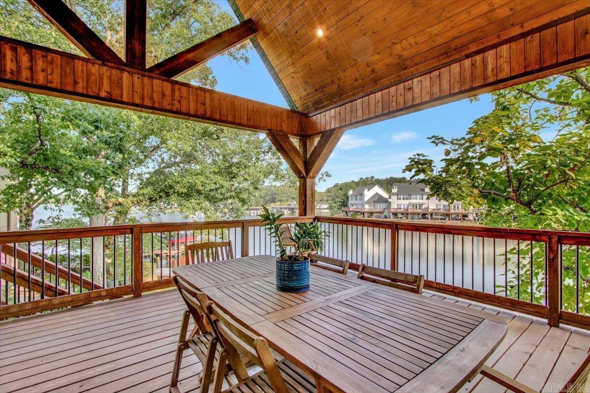 WATERS EDGE - Residential