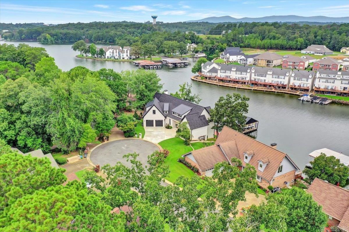 WATERS EDGE - Residential