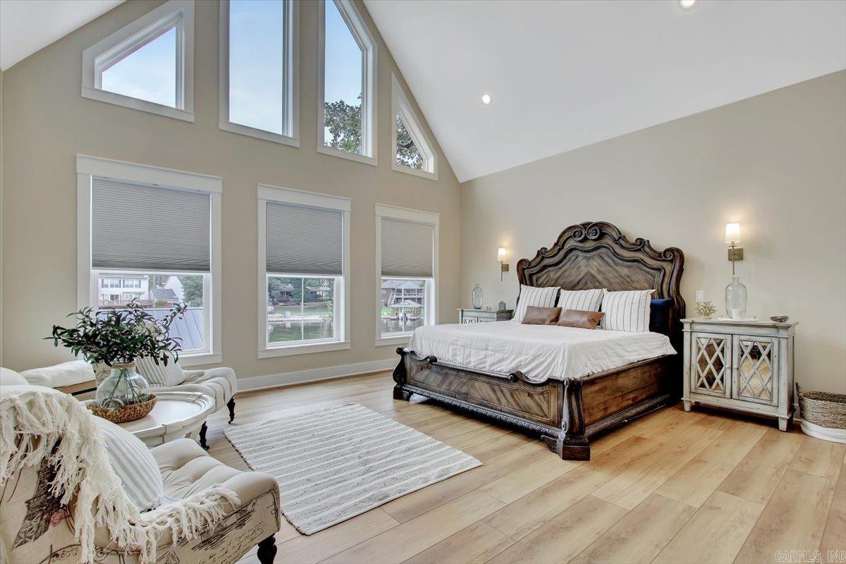 WATERS EDGE - Residential