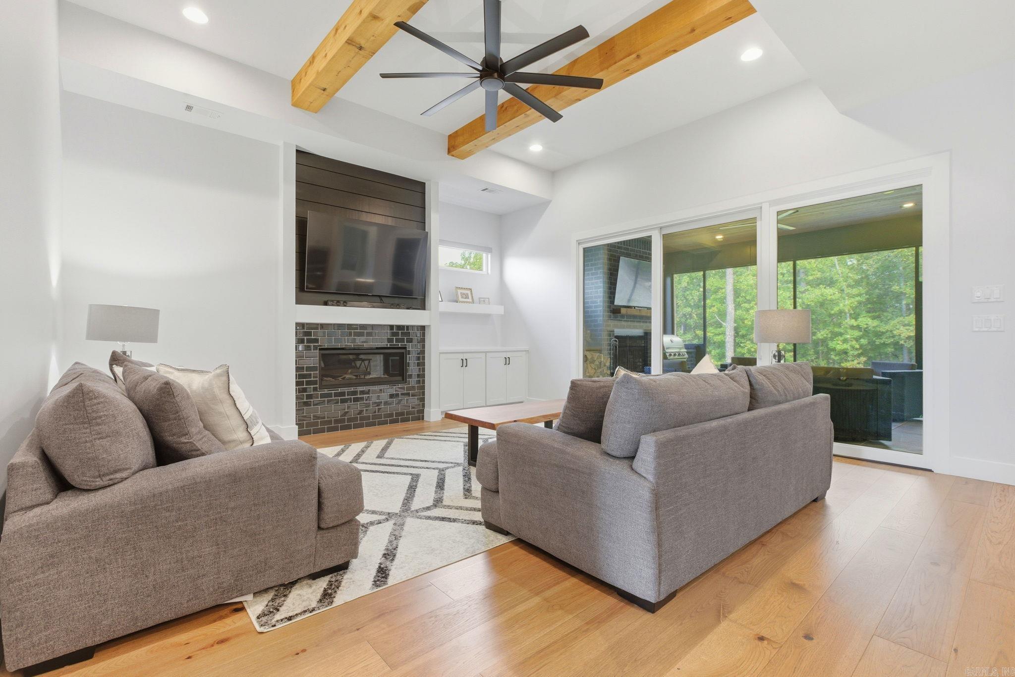 CHENAL VALLEY "FALSTONE COURT" - Residential