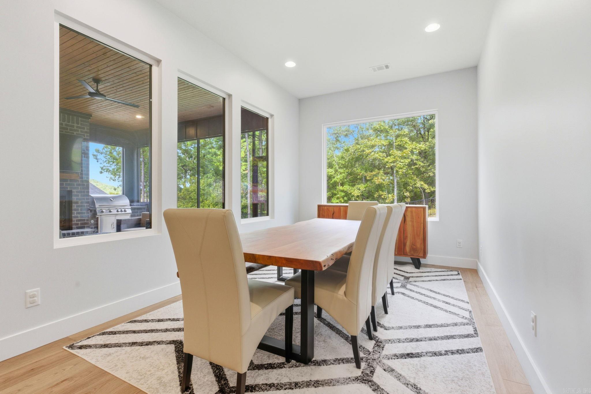 CHENAL VALLEY "FALSTONE COURT" - Residential