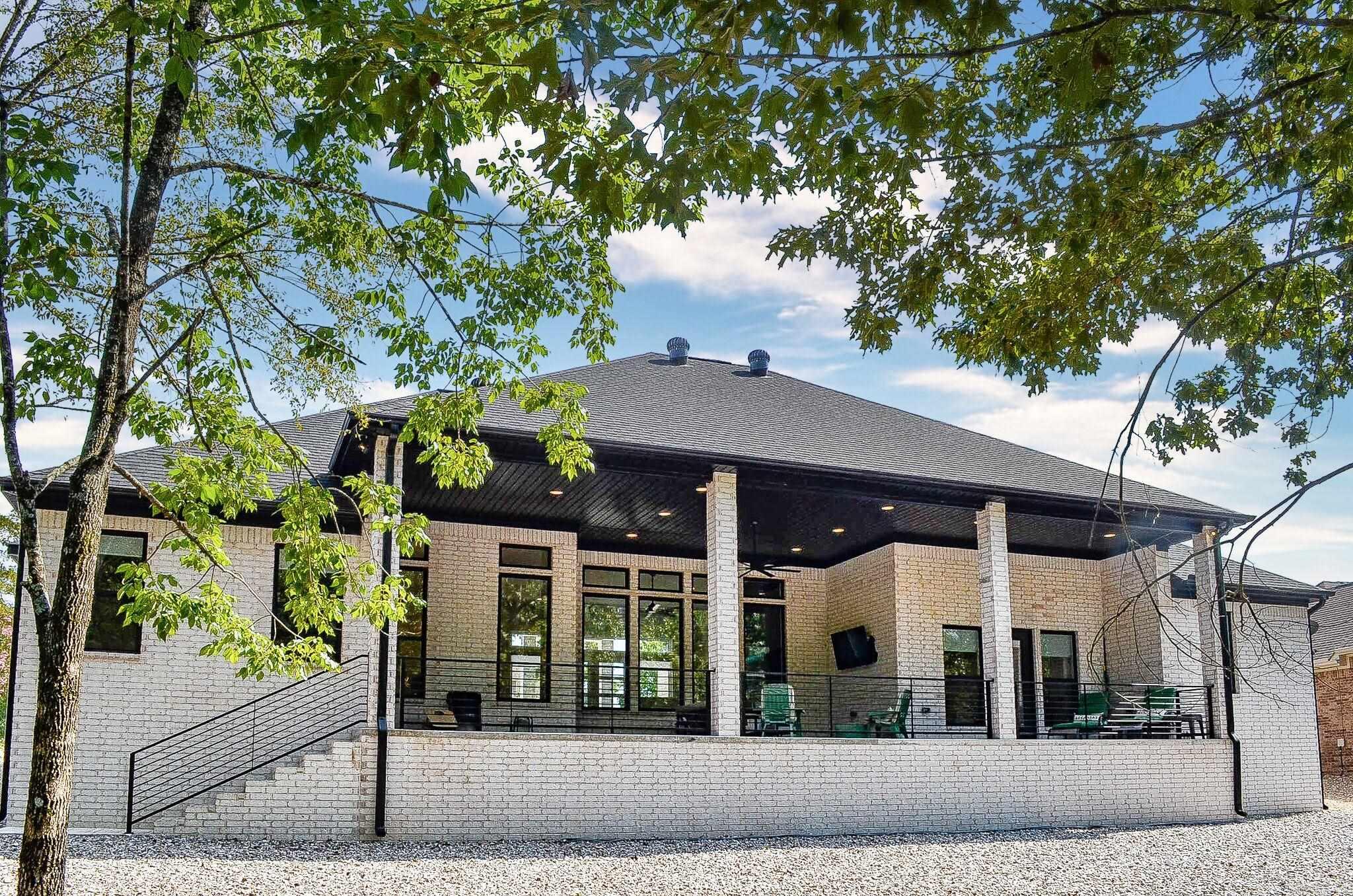 MARIA - Residential