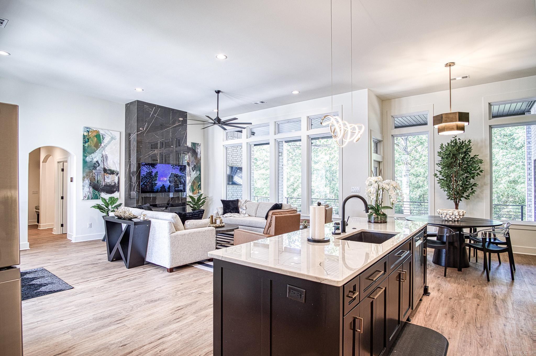 MARIA - Residential