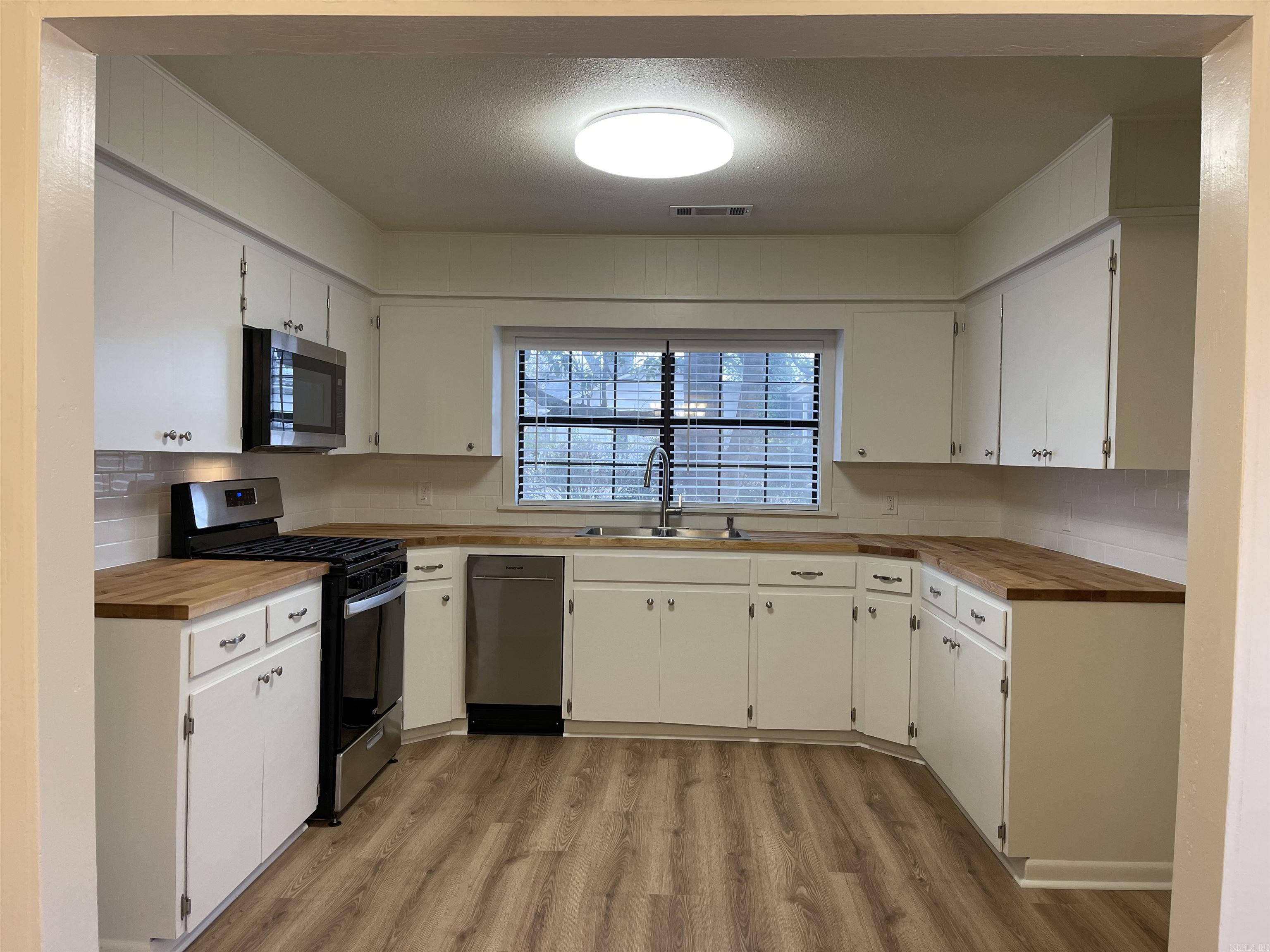 RIDGECREST - Residential