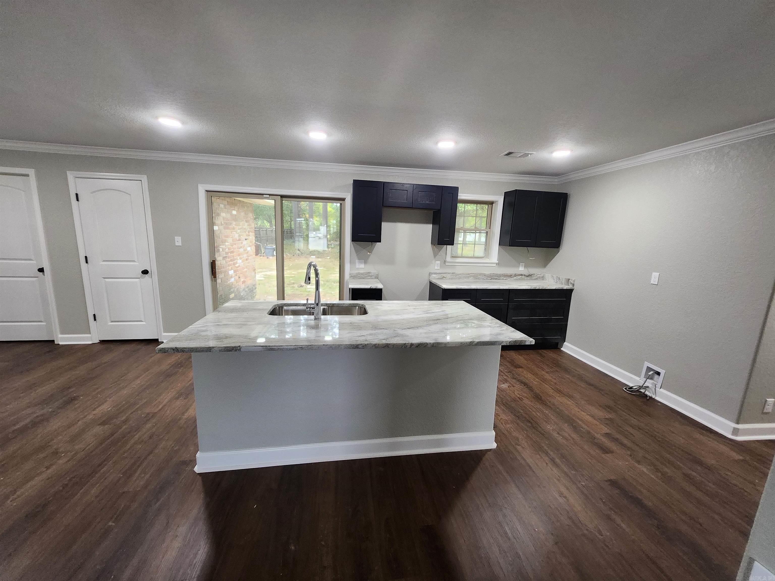 SENYARD FRED ADD - Residential