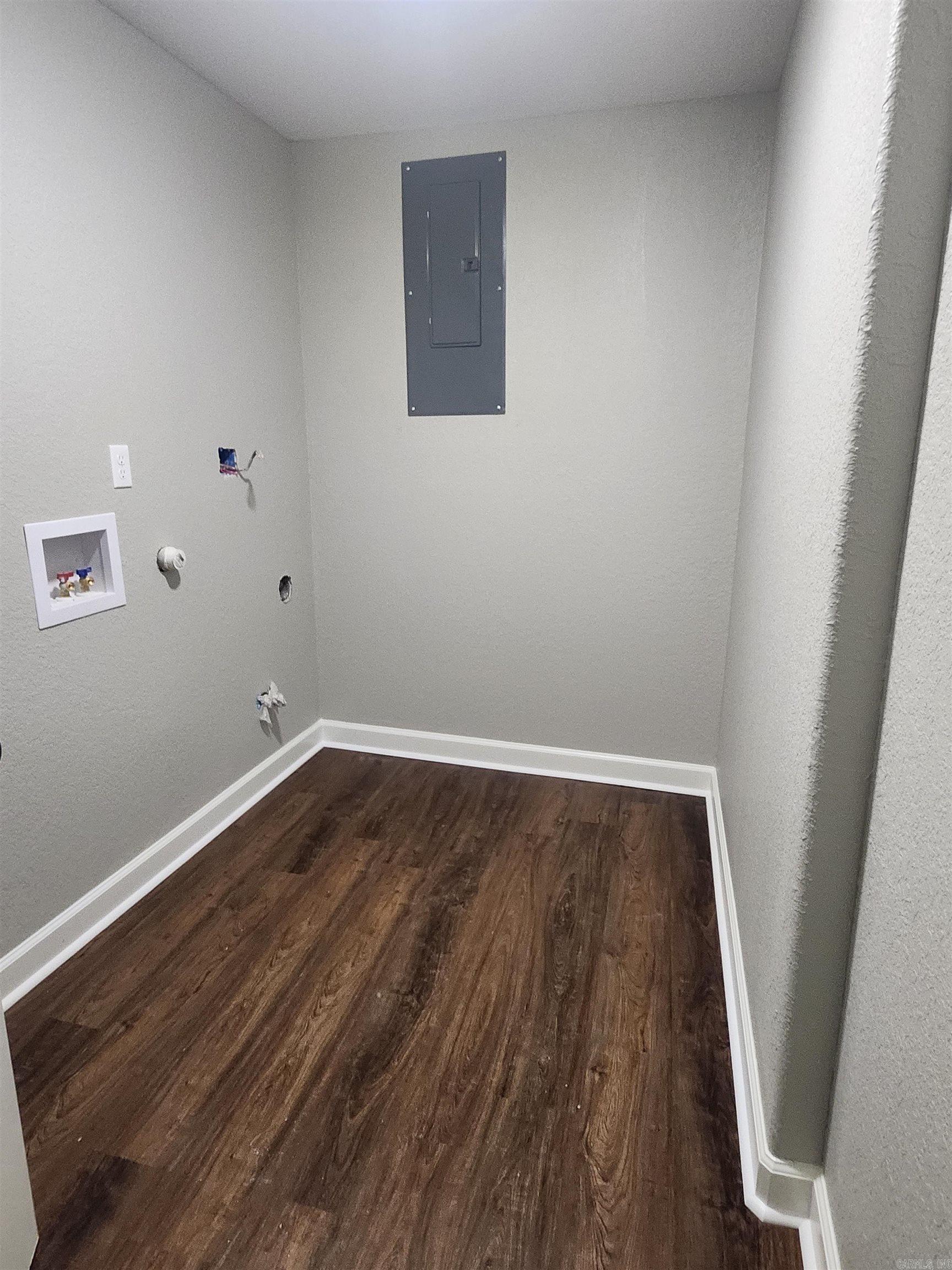 SENYARD FRED ADD - Residential