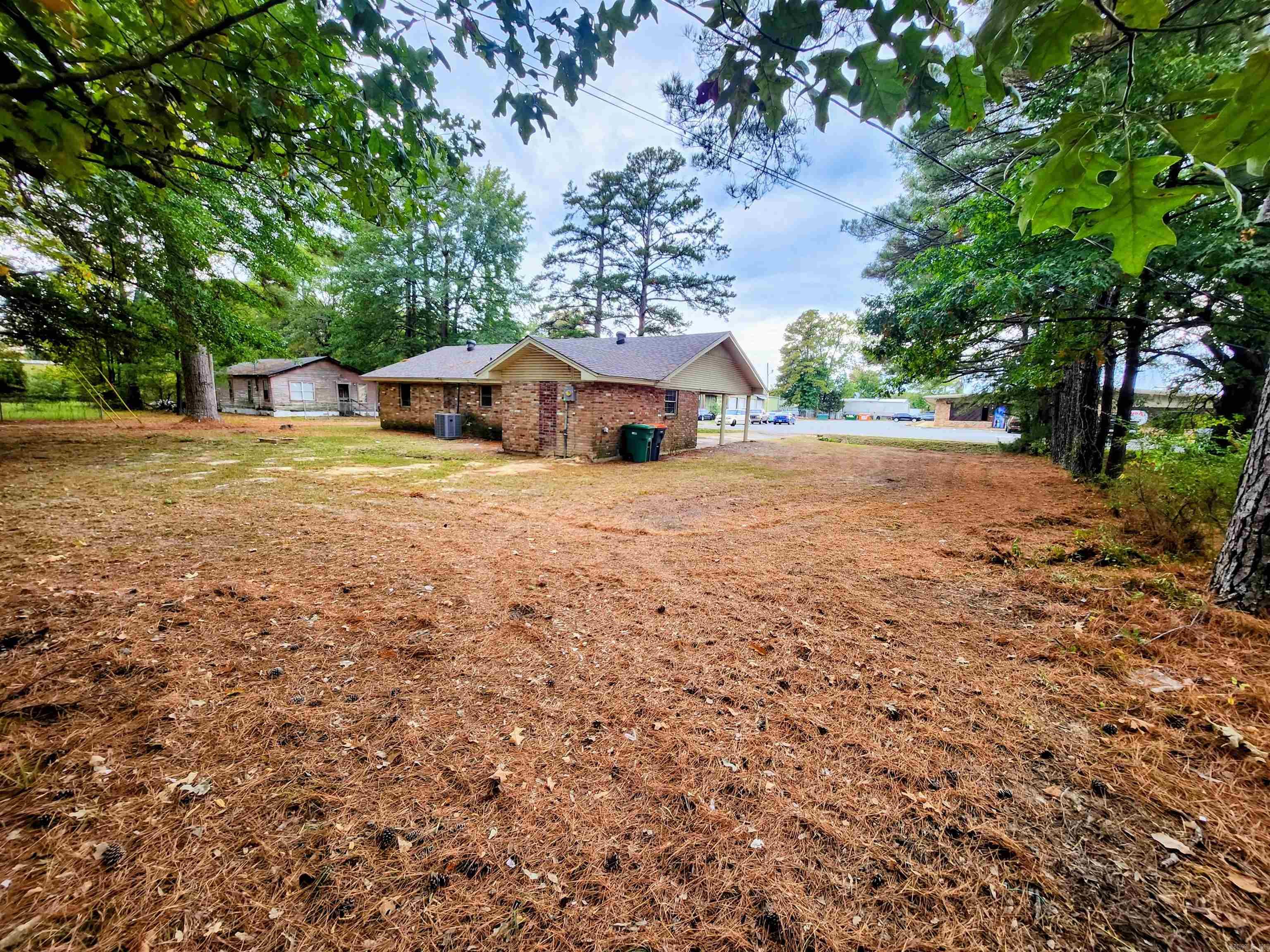 SENYARD FRED ADD - Residential