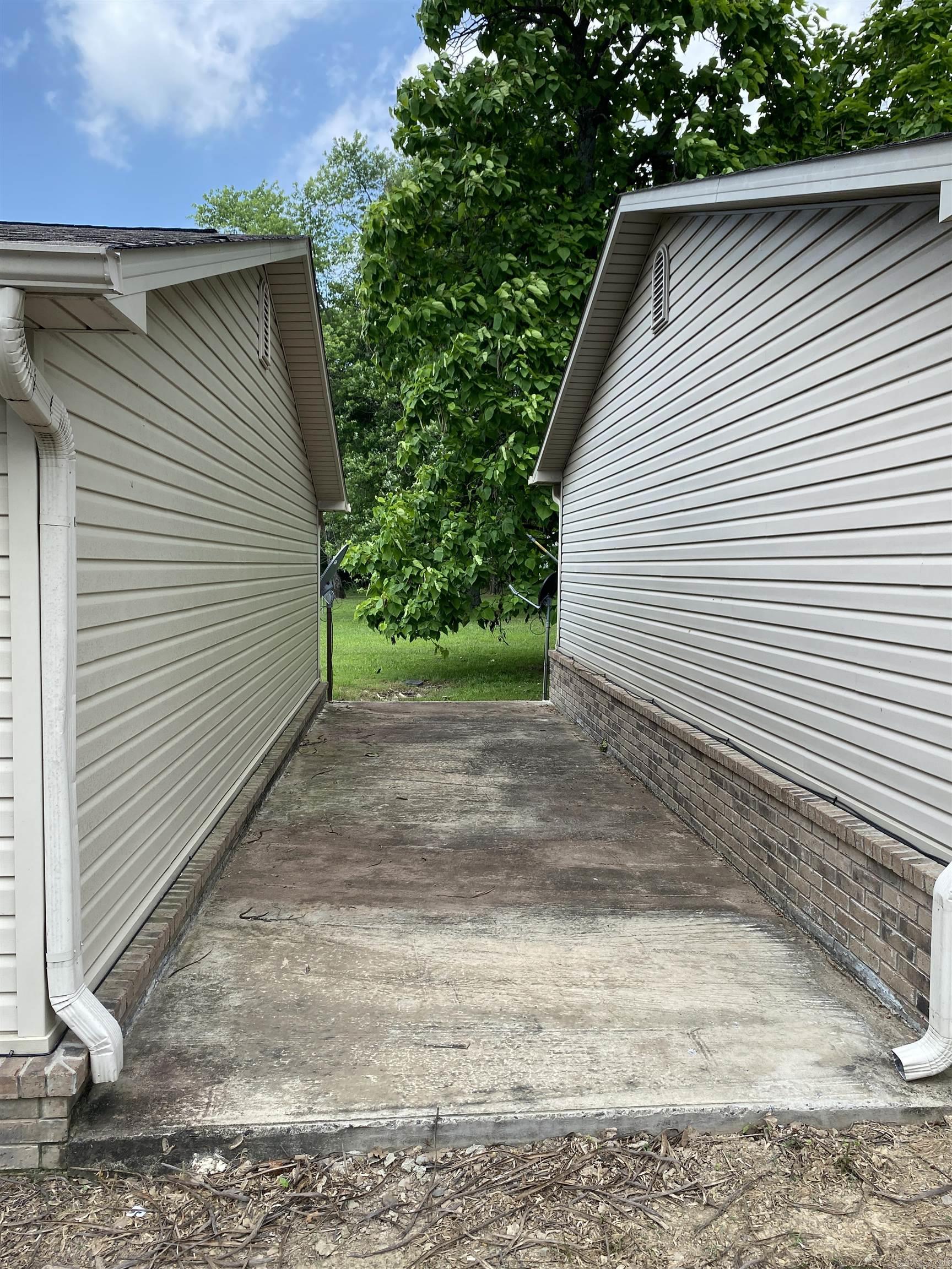 Metes & Bounds - Residential Income