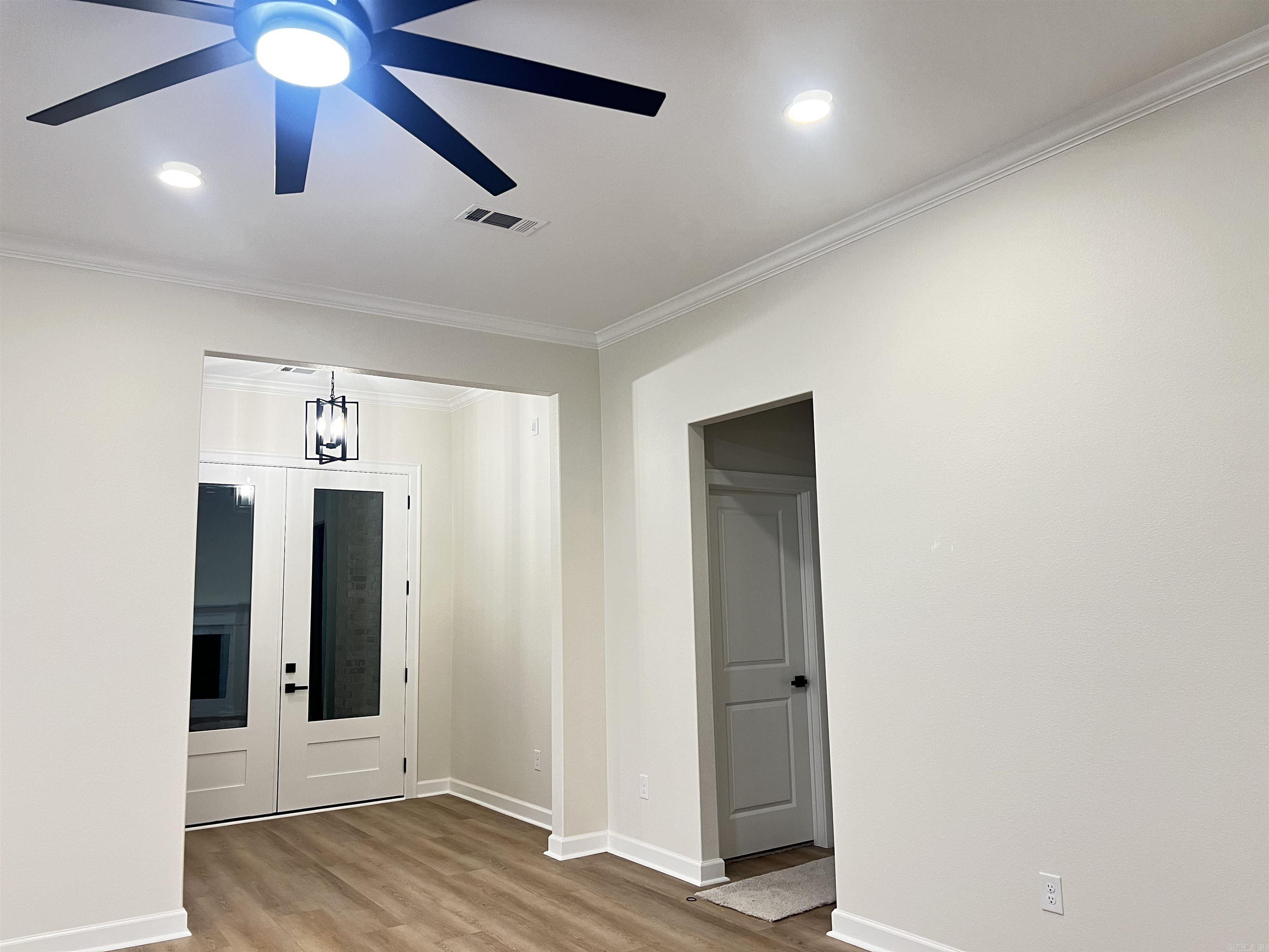 THE GROVE - Residential