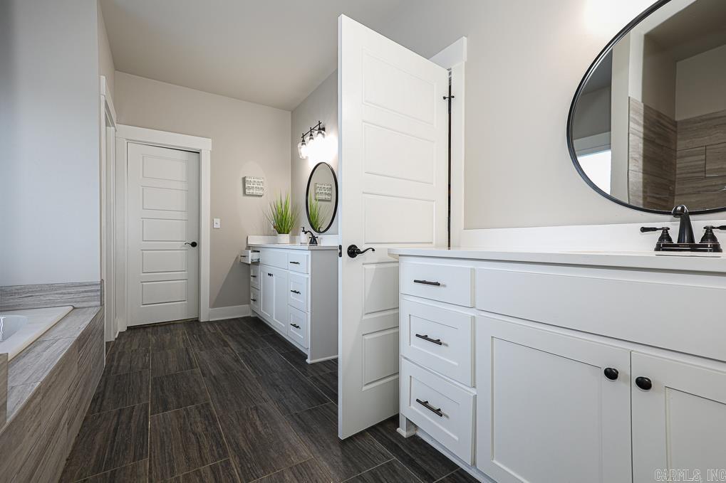 AVILLA HILLS - Residential