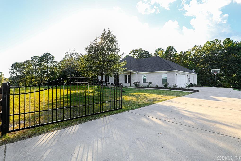 AVILLA HILLS - Residential