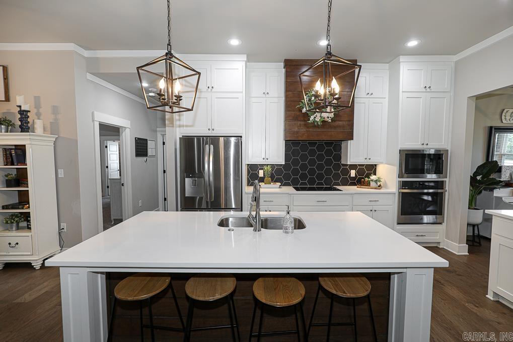 AVILLA HILLS - Residential