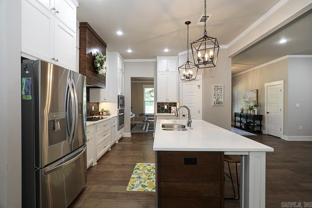 AVILLA HILLS - Residential