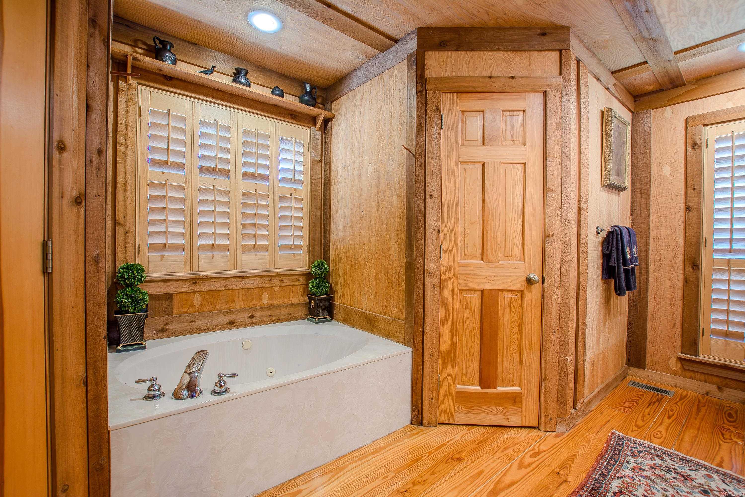 NORTH RIDGE ADDN - Residential