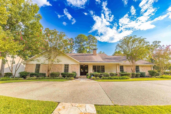 2319 W OAK ST, EL DORADO, AR 71730 - Image 2c346b441ca0a92f30093b8ae9c7dc4e/637799830