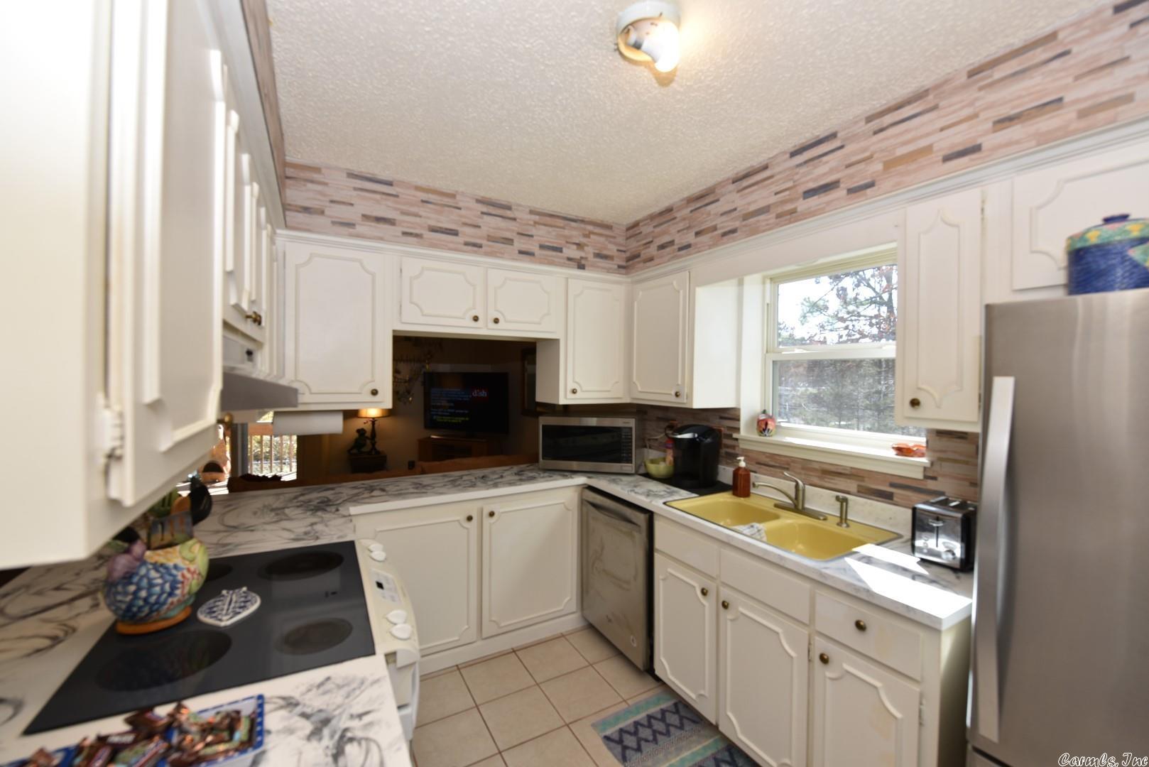 LAKEWOOD HILLS - Residential