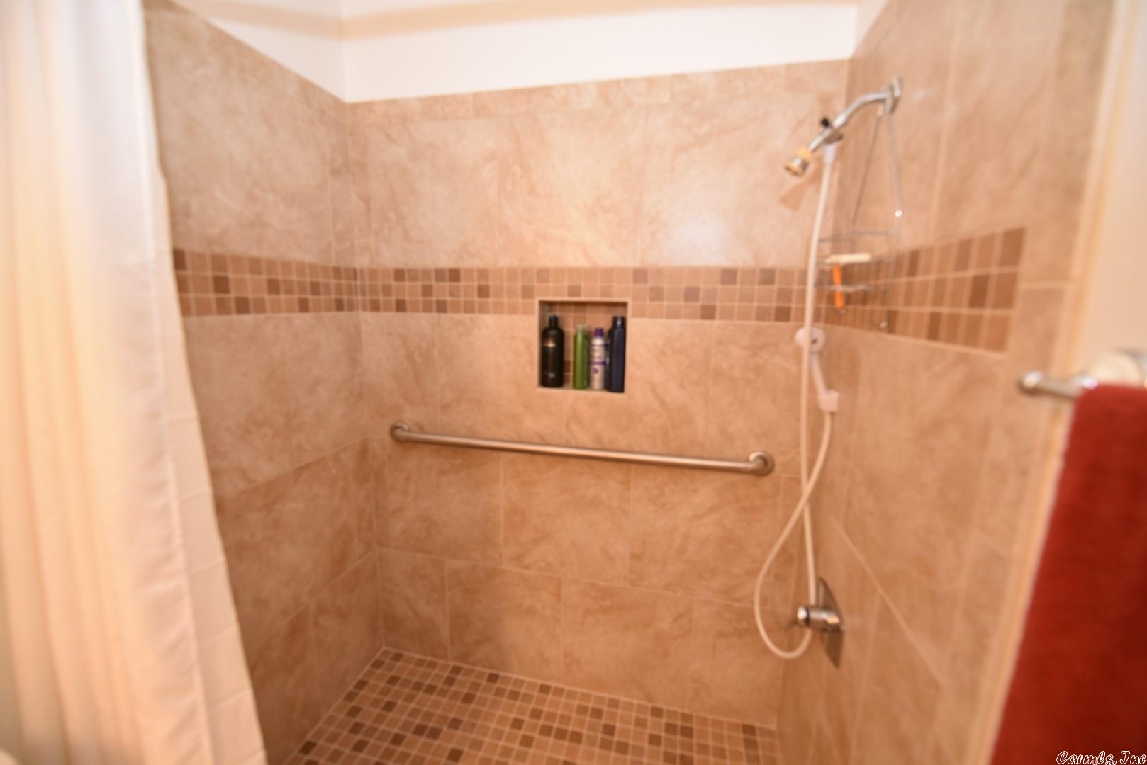 LAKEWOOD HILLS - Residential