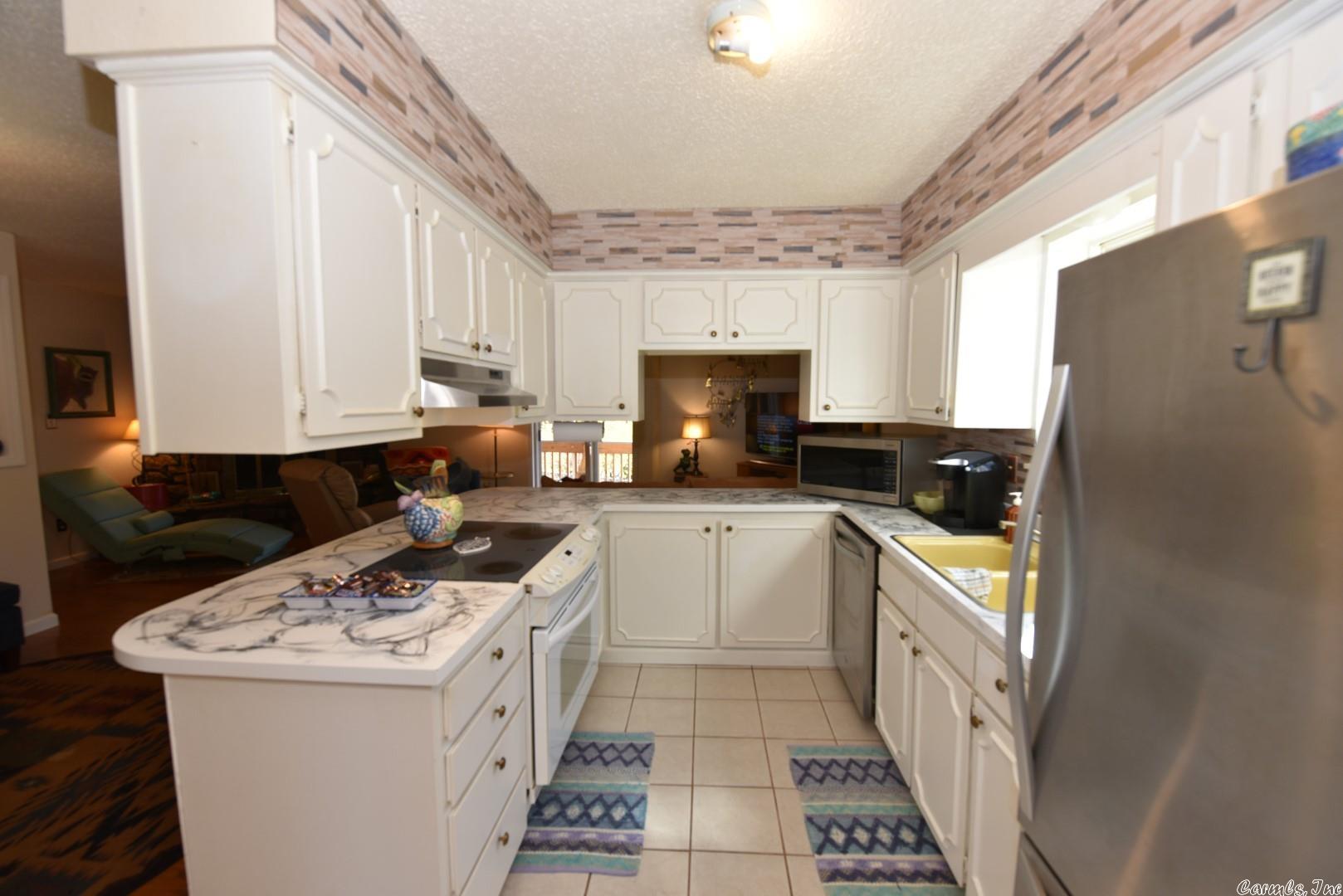 LAKEWOOD HILLS - Residential