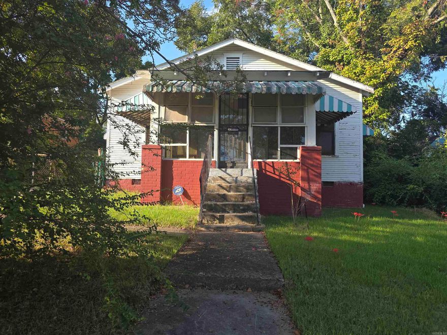Attention, INVESTORS! This property would be an excellent asset to your growing Real Estate portfolio. This three-bedroom, one-bathroom home requires some care to restore its full potential, but definitely worth it. Located just 5 minutes from Downtown Little Rock, it presents a truly remarkable opportunity for the right Buyer. Selling AS-IS WHERE IS. Agents see Remarks