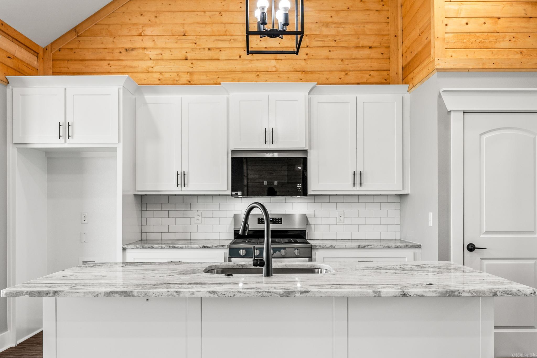 HIDDEN VALLEY ESTATES - Residential