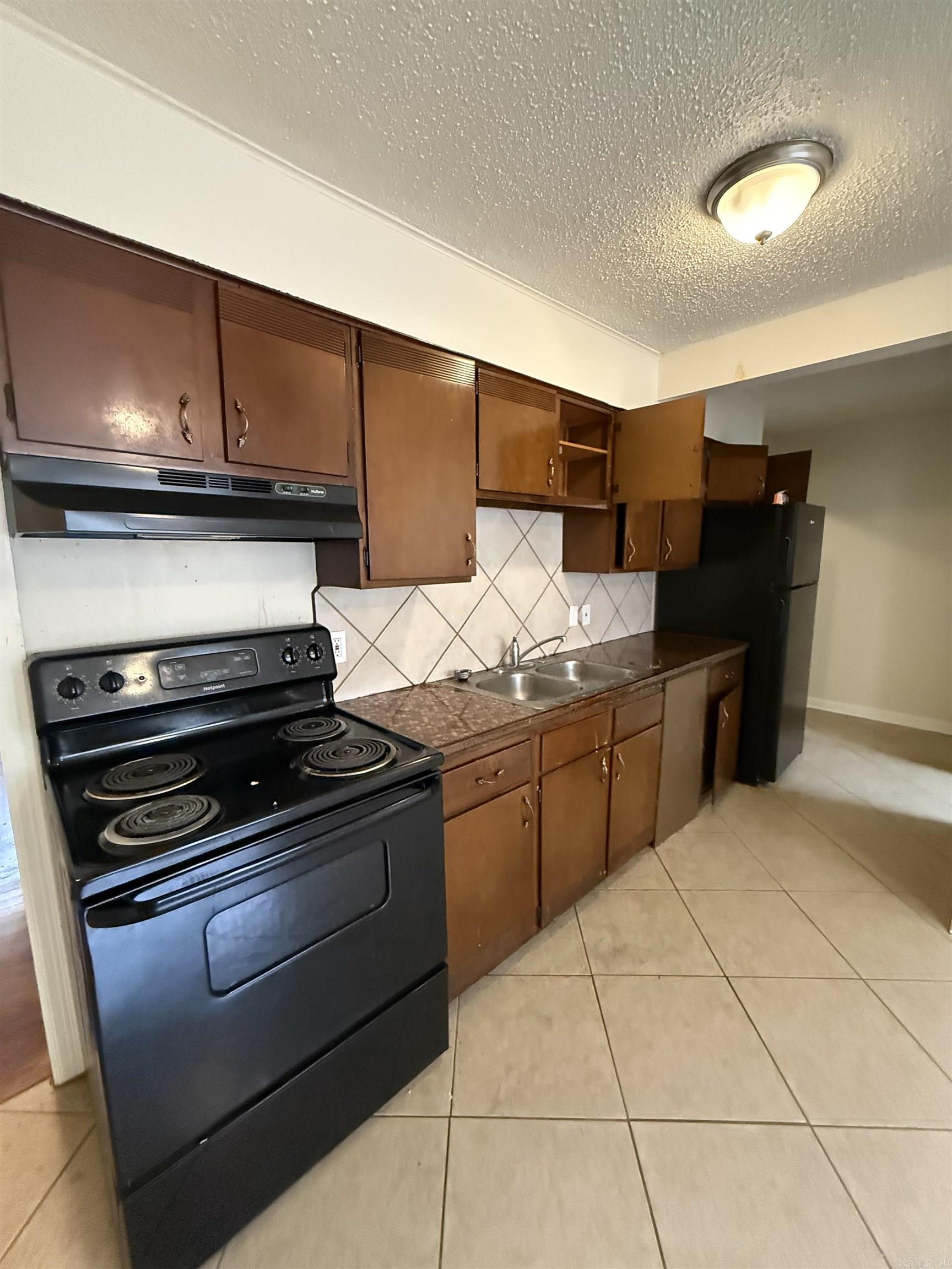 CHERRY & COX - Residential