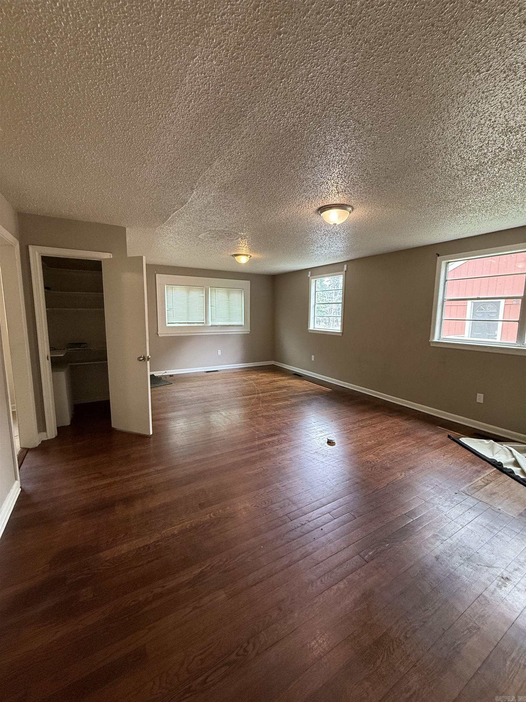 CHERRY & COX - Residential