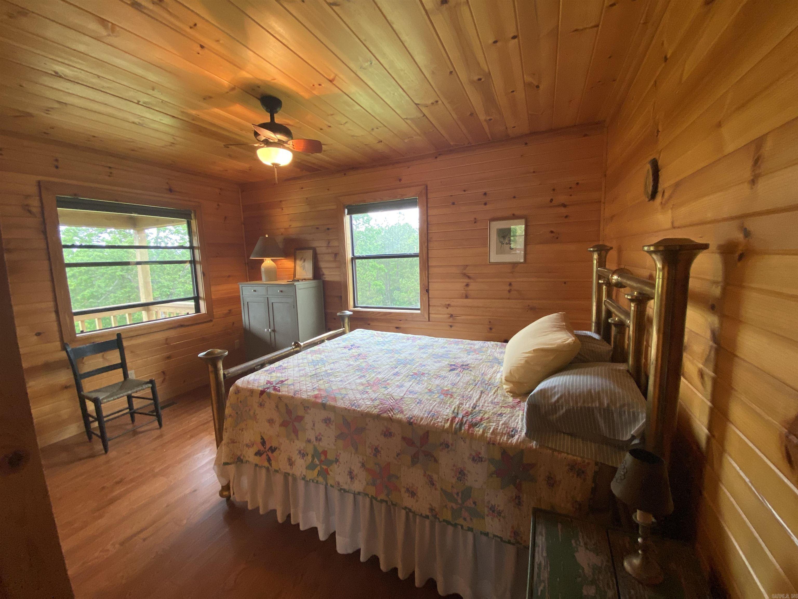 LANCASTERS-QMC HIGH COUNTRY - Residential