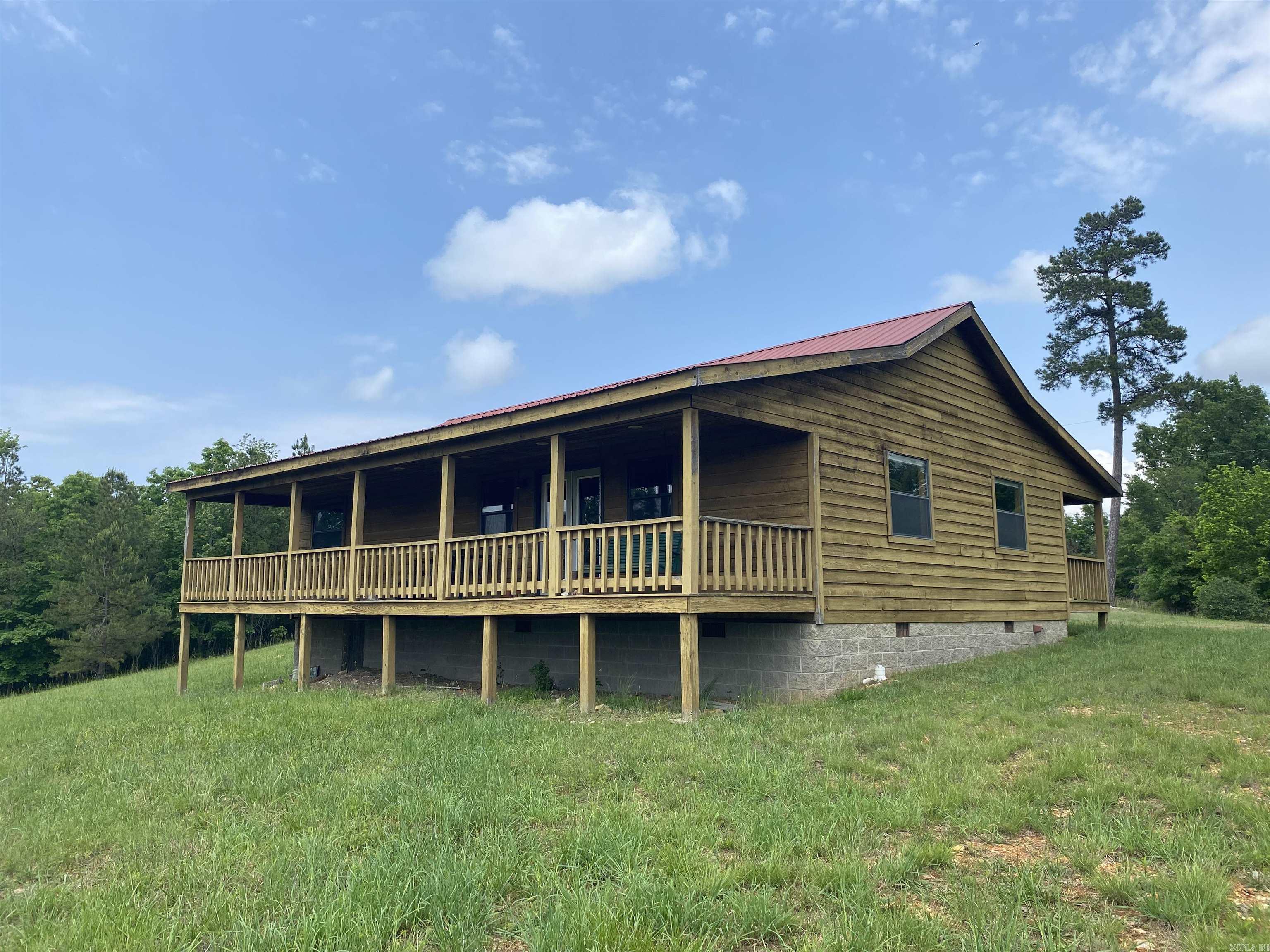 LANCASTERS-QMC HIGH COUNTRY - Residential