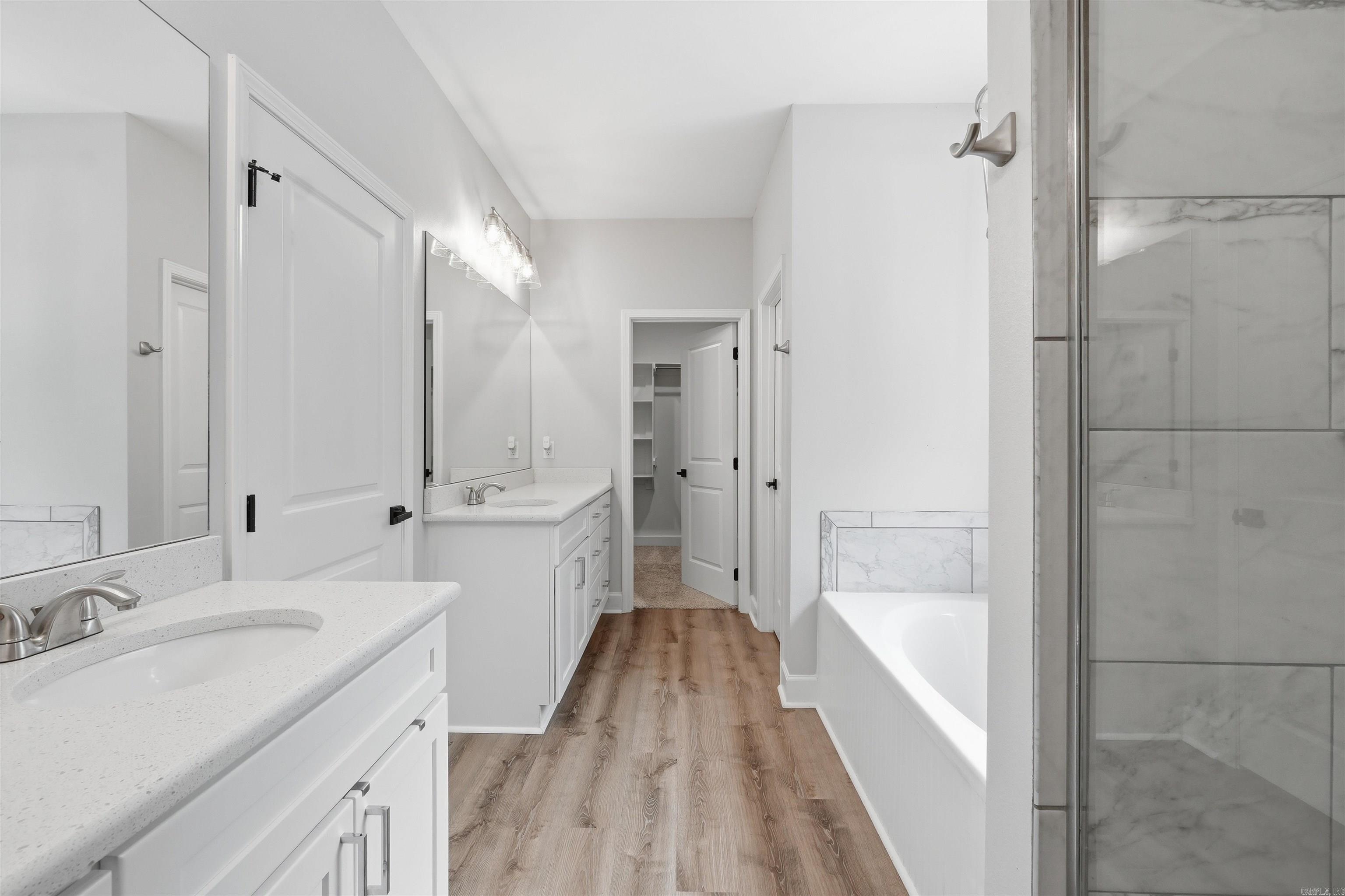 Lakeside Mountain - Residential