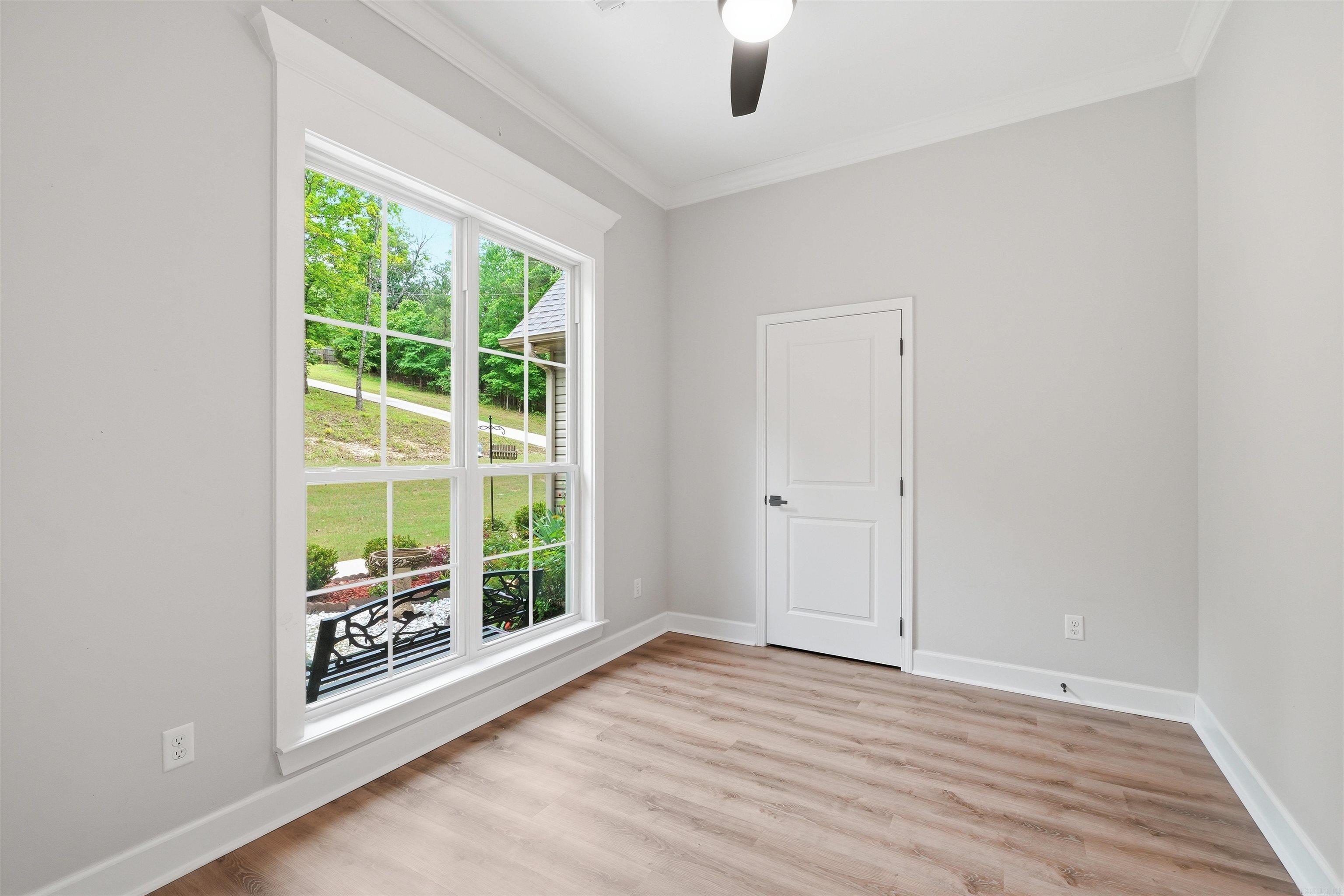 Lakeside Mountain - Residential