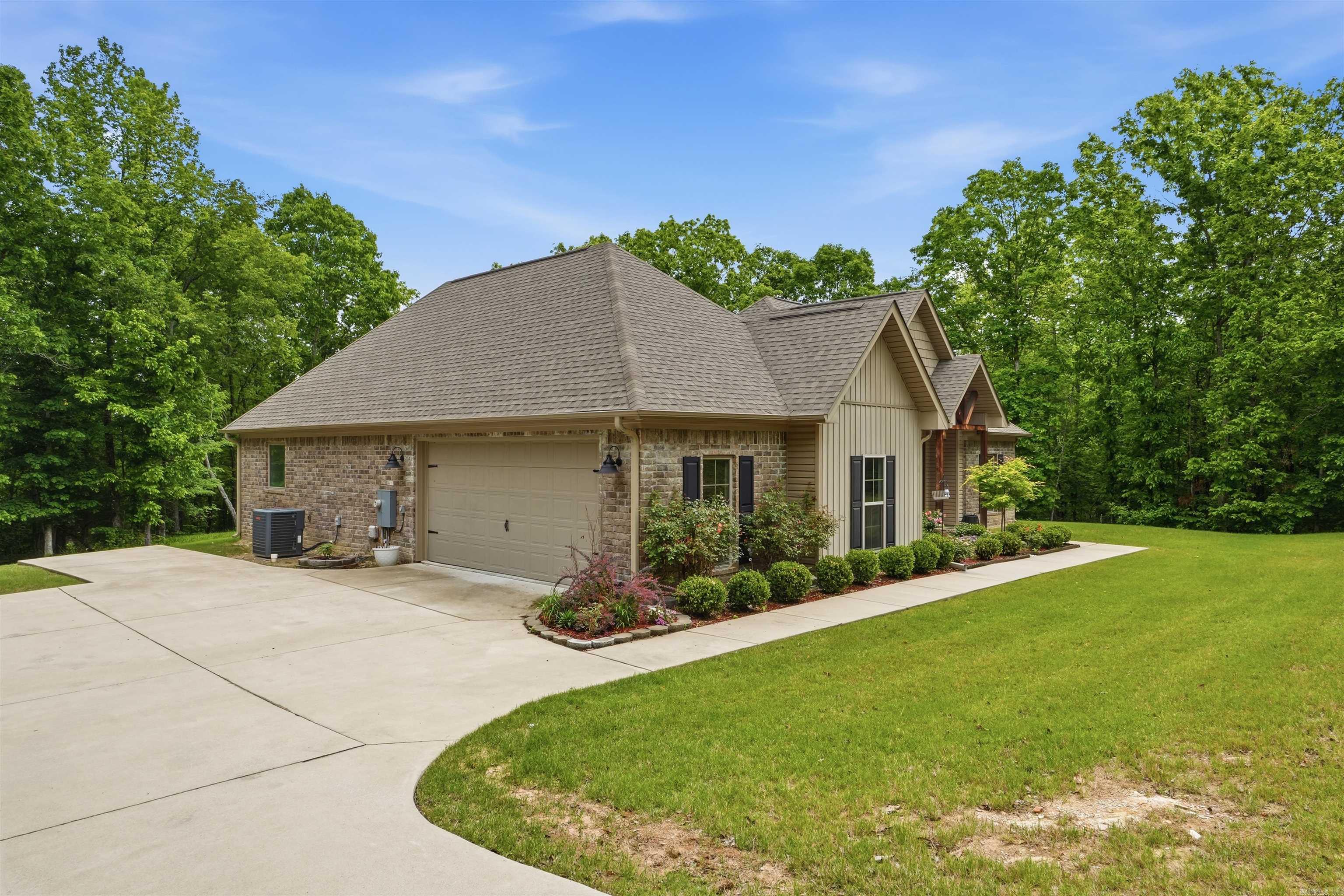 Lakeside Mountain - Residential