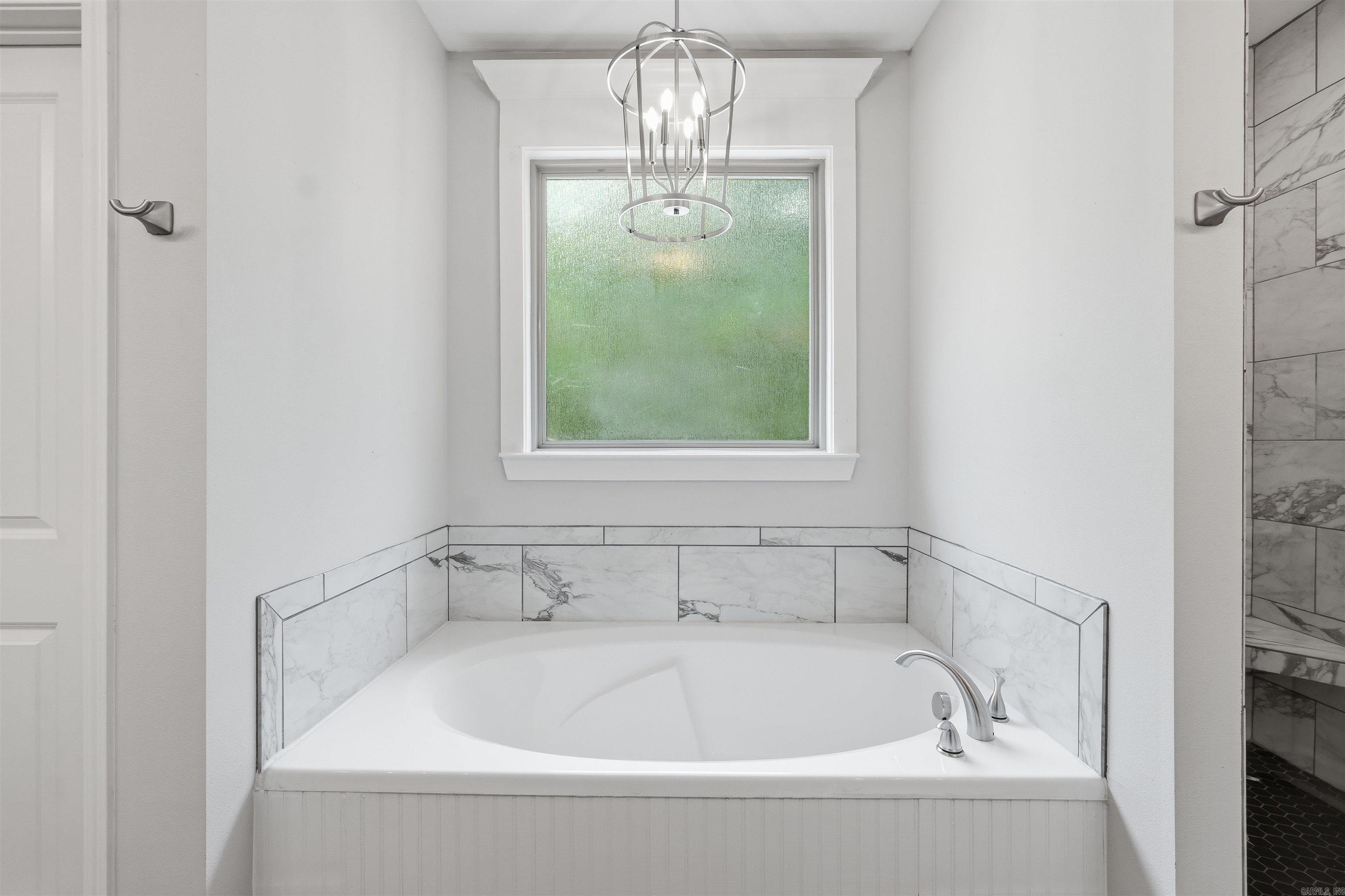 Lakeside Mountain - Residential