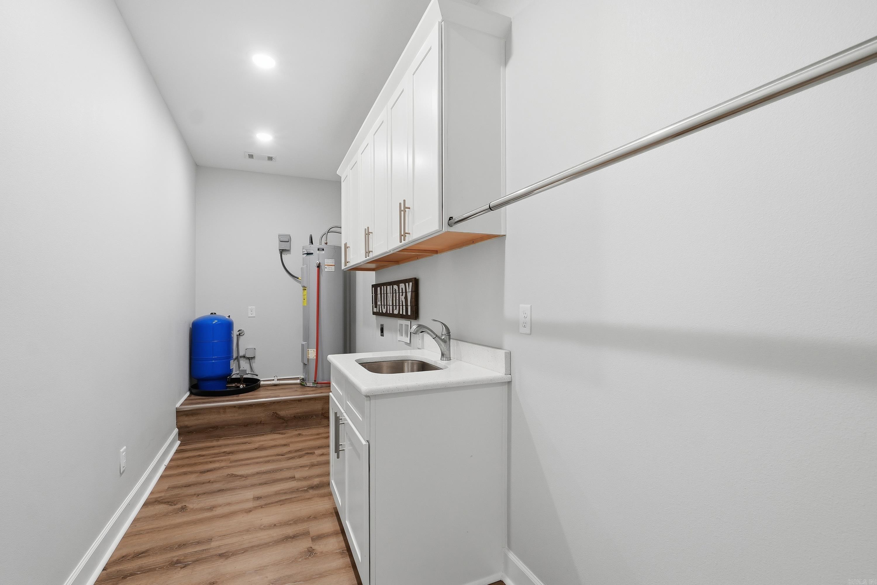 Lakeside Mountain - Residential