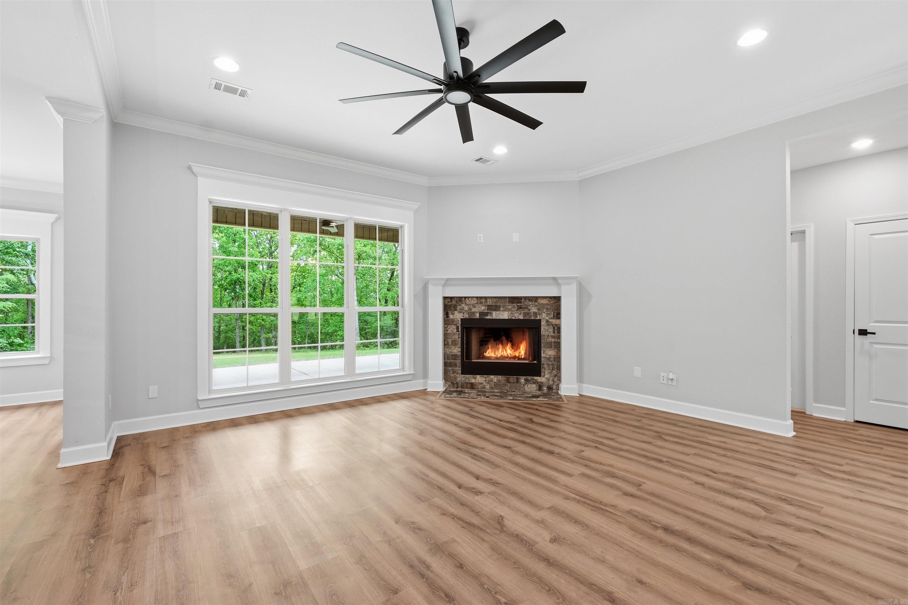 Lakeside Mountain - Residential