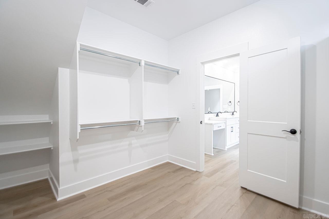 MILLERS GLENN - Residential