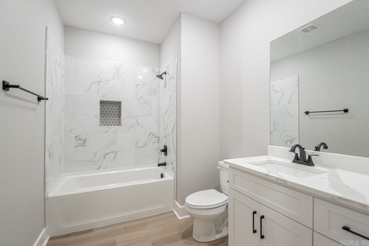 MILLERS GLENN - Residential