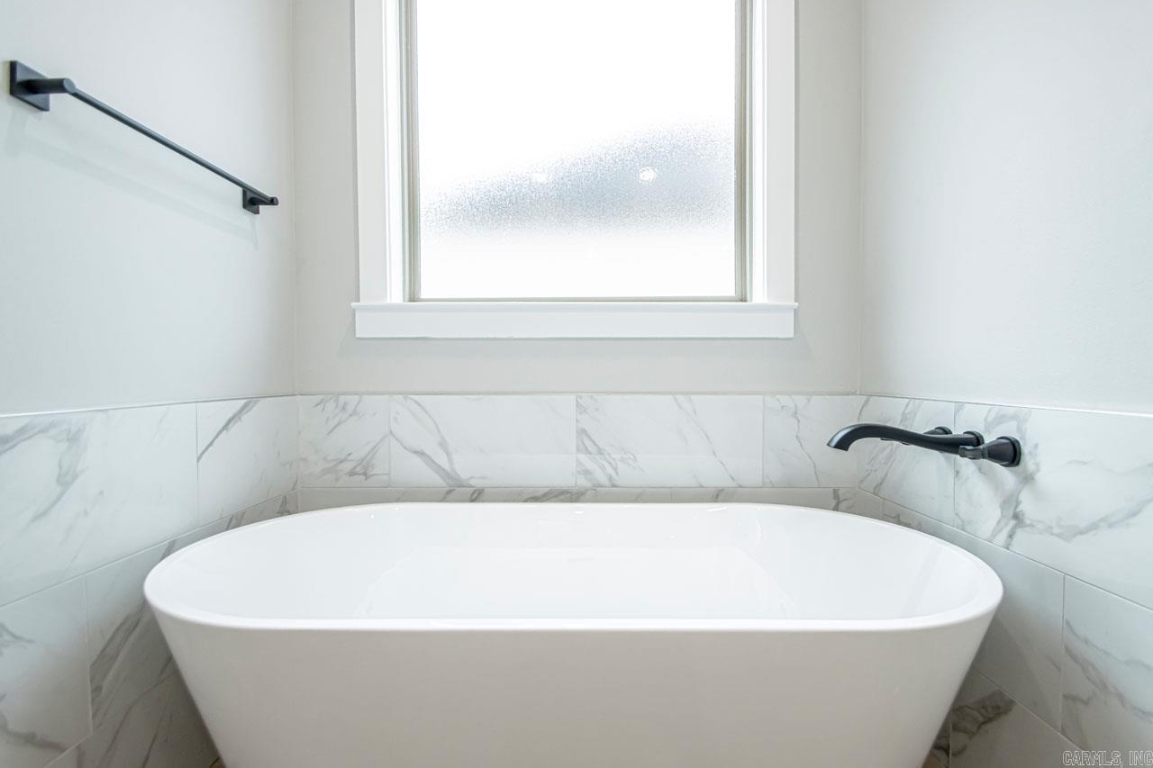 MILLERS GLENN - Residential