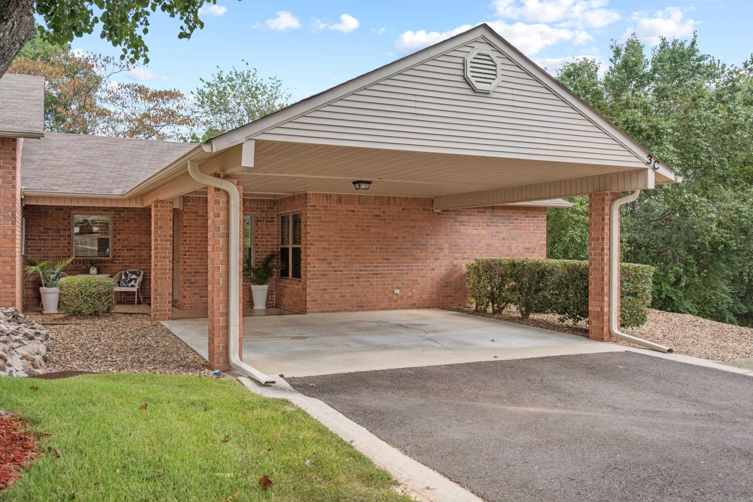 OAKS GARDEN HOMES - Residential