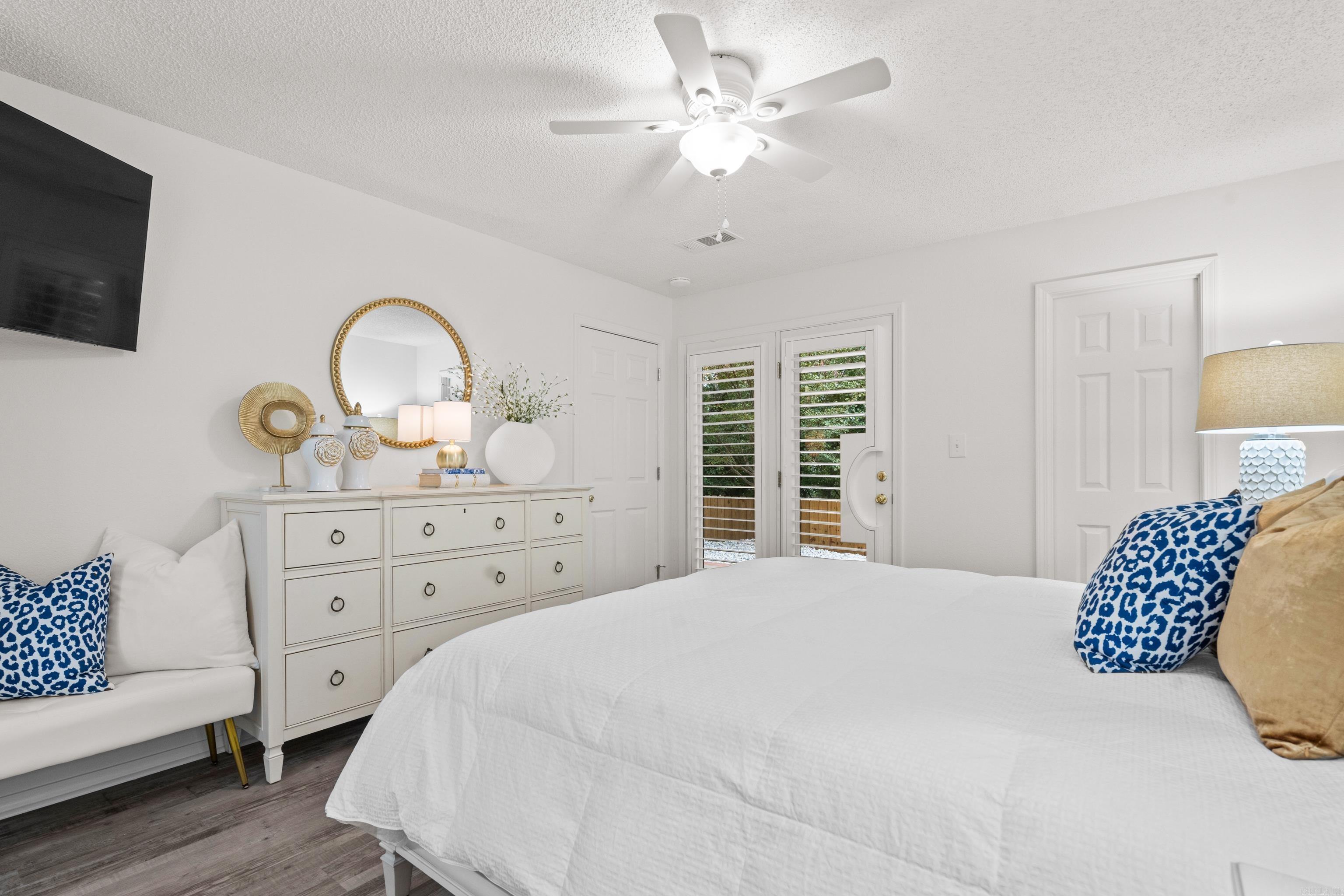 OAKS GARDEN HOMES - Residential