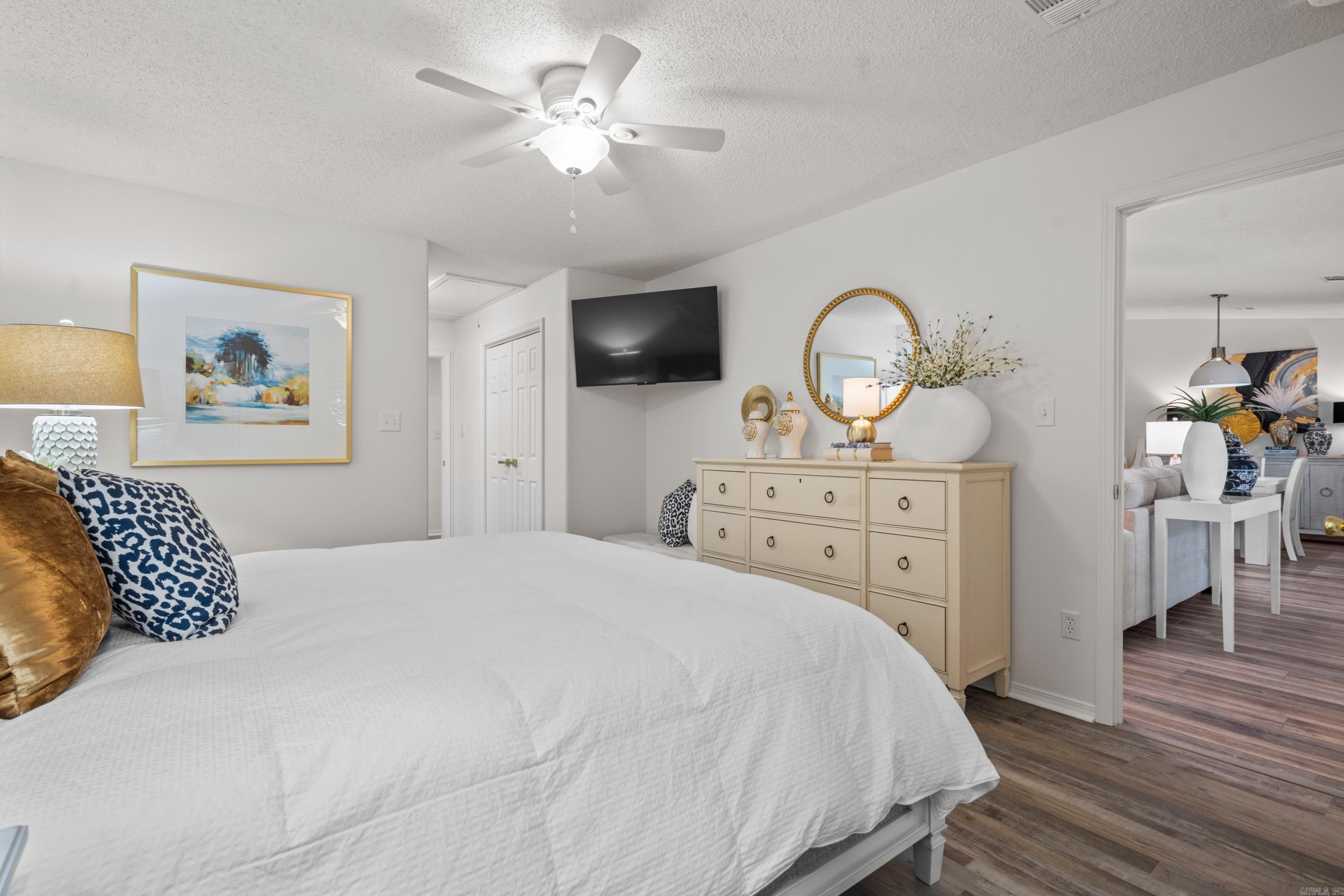 OAKS GARDEN HOMES - Residential