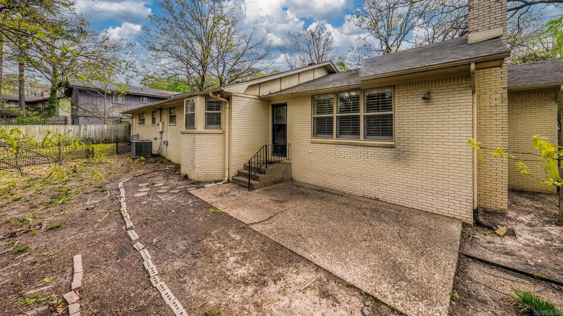 COLONY WEST - Residential